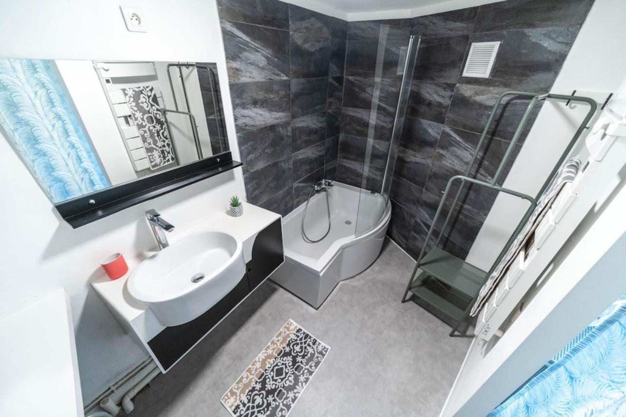Apartamento Le Miami - Chaleureux 4 Pers- Oullins Centre- Lyon Exterior foto